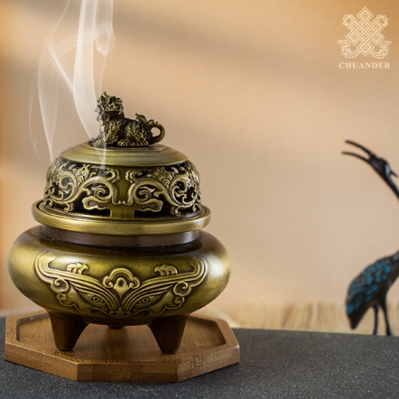 仿古三足銅爐-獸面紋-鏤空纏枝蓮麒麟上蓋