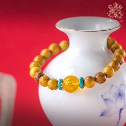 手珠-黃金檀8mm+六字珠