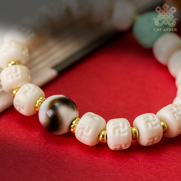 あずきちゃん瑪瑙　如意蓮花天珠　8-218 チベット老玉髄天珠】如意蓮花天珠天珠☆約12×26mm☆希少な青色