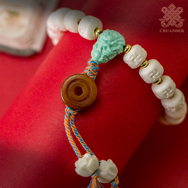 手鍊-牛角扁珠8x10mm刻卍字+新天珠配飾