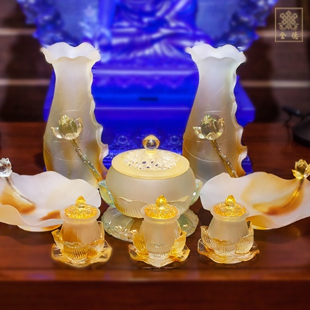 琉璃白金蓮供具八件組